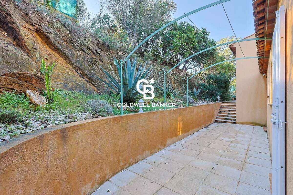 Maison à RAYOL-CANADEL-SUR-MER