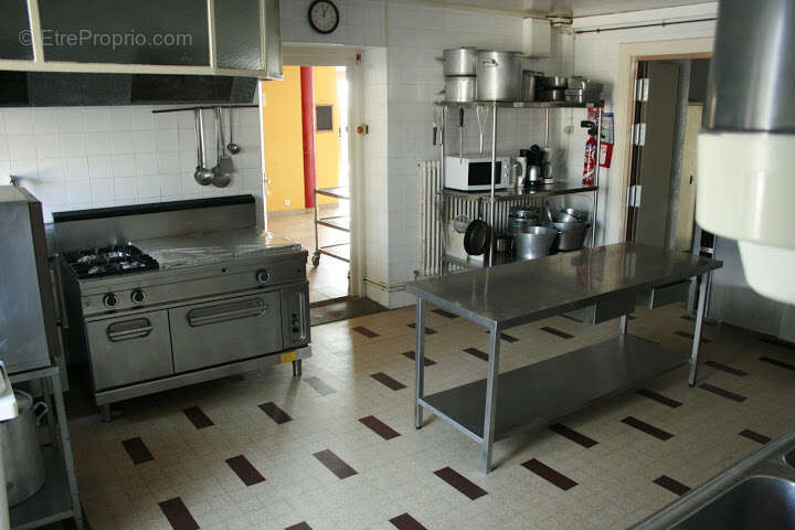 Maison à CRUSEILLES