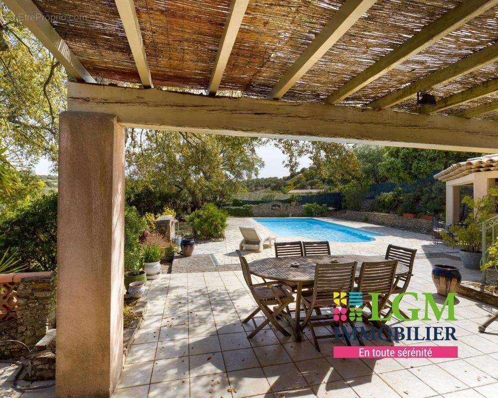 Maison à PLAN-DE-LA-TOUR