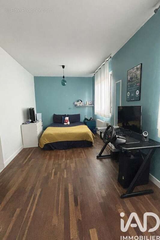 Photo 9