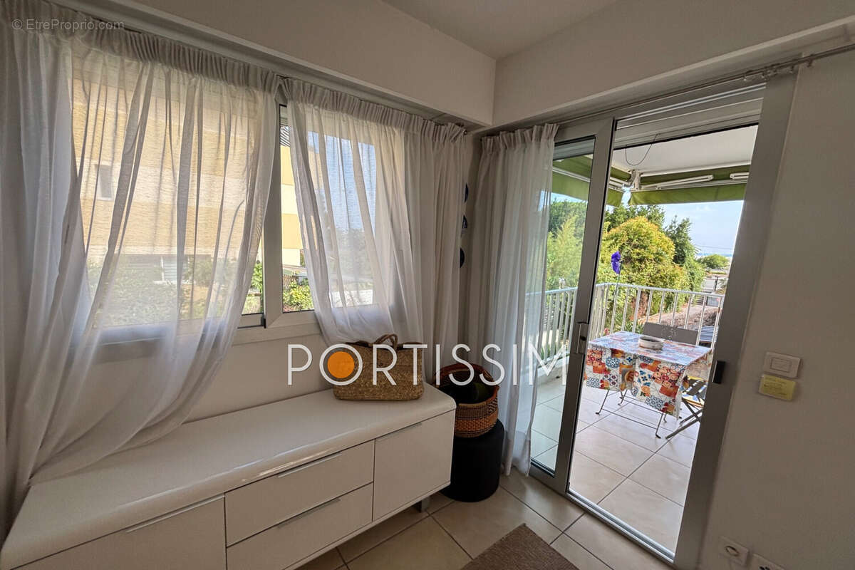Appartement 31 m² à Saint-Laurent-Du-Var  - photo 8