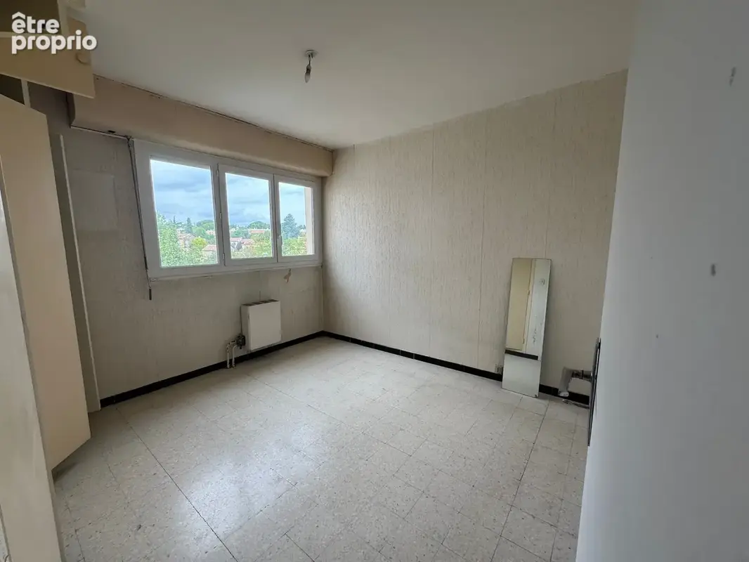 Aix en Provence, EXCLU 'TOUR D'AYGOSI', Appartement T2 de 37m2, ascenseur + balcon + parking privatif - photo 4