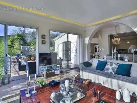 Maison 187 m² à Nice  - photo 8