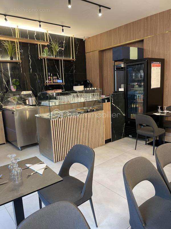 Commerce à MONTROUGE