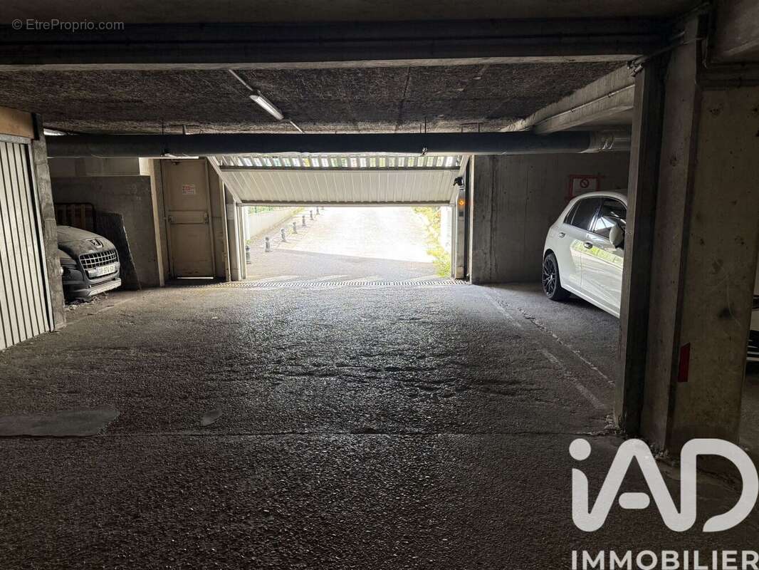Photo 5 - Parking à EVRY