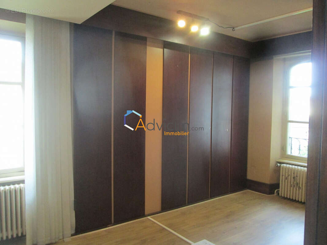 Appartement 285 m² à Lure  - photo 7