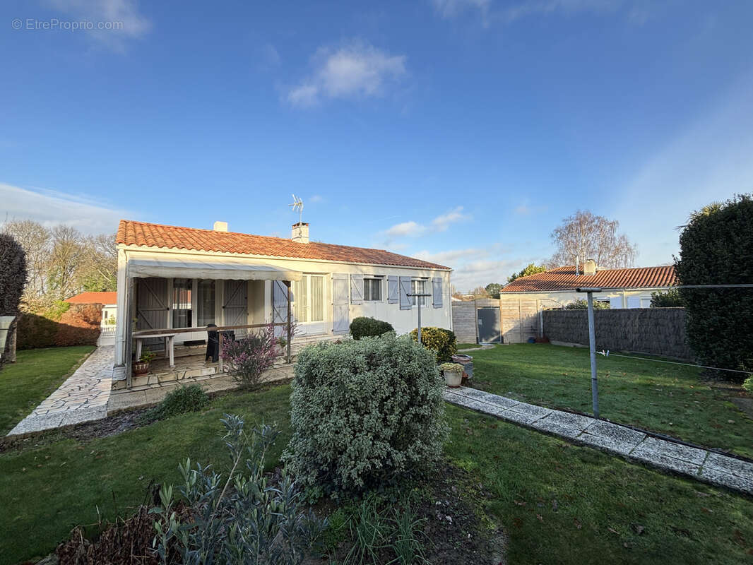 Maison à LE GIROUARD