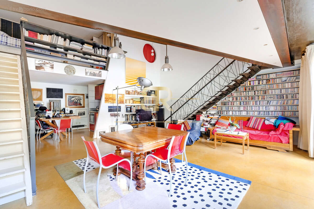 Autre à IVRY-SUR-SEINE