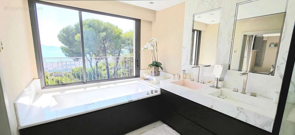 SUPER CANNES  Une signature architecturale face à la Méditerranée - photo 8
