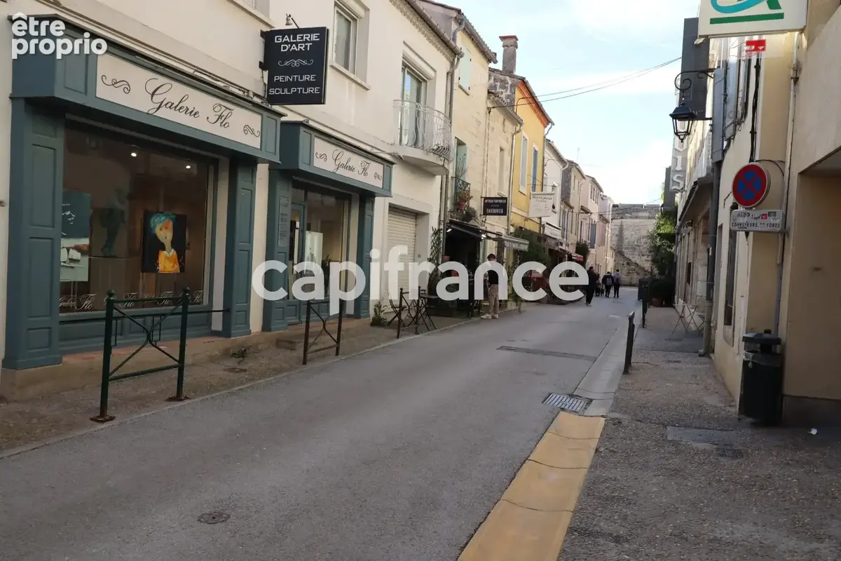 GARD (30) AIGUES−MORTES (30200) À Vendre dans la Cité Murs commerciaux Local de 115 m² qui seront libre d'occupation - photo 7