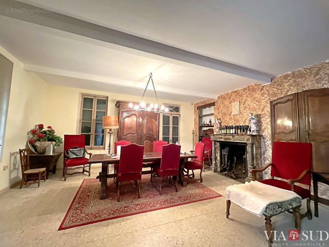 Maison à SAINT-CHINIAN