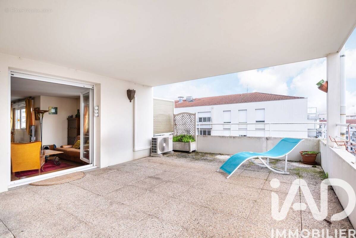 Photo 1 - Appartement à VILLEURBANNE