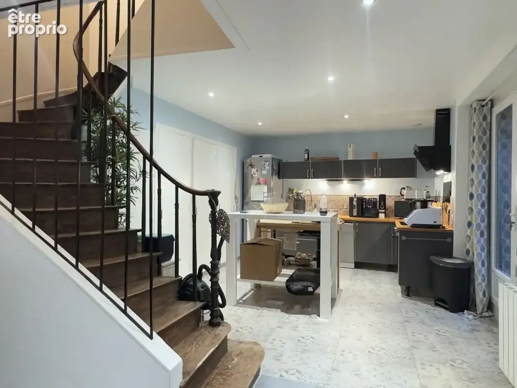 Appartement à BARBEZIEUX-SAINT-HILAIRE