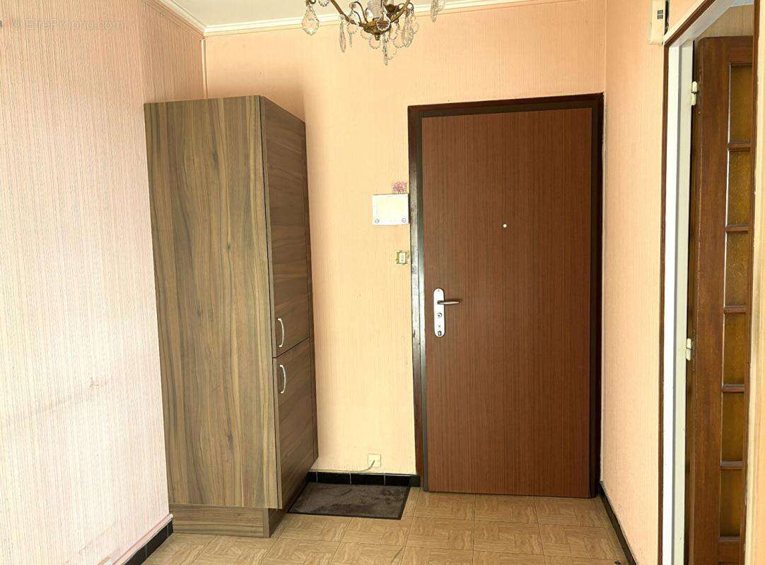 Appartement à SAINT-ETIENNE