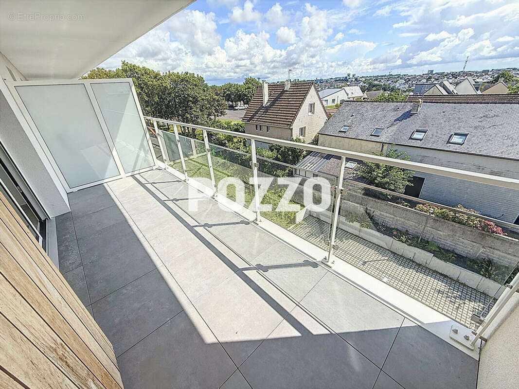 Appartement à DONVILLE-LES-BAINS
