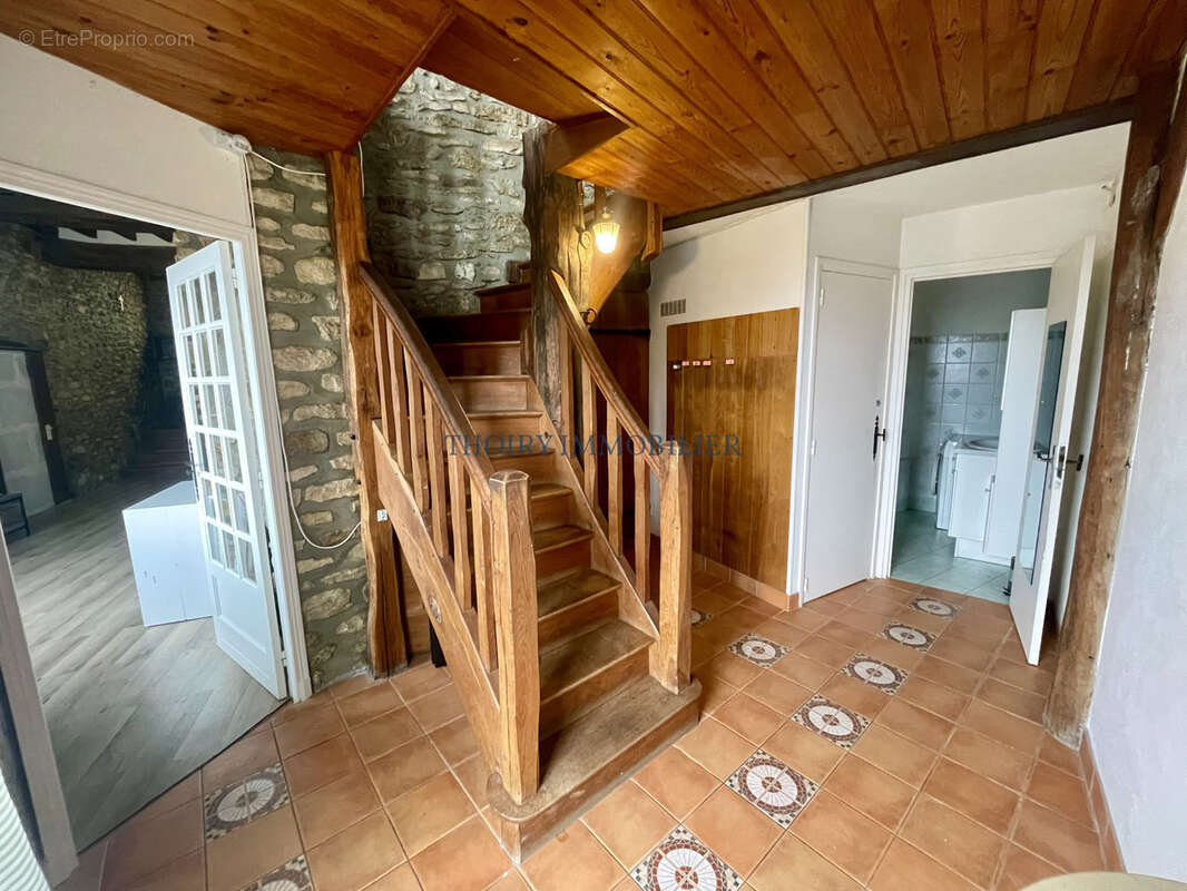 Maison à THOIRY