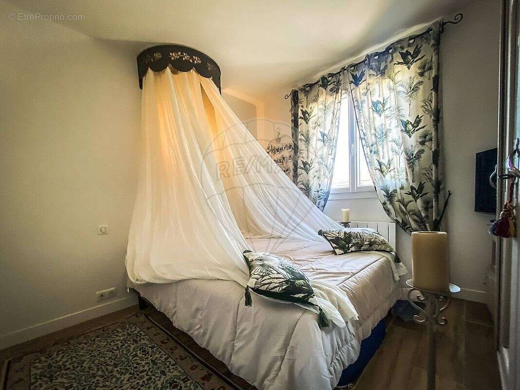 Maison à VAUX-SUR-MER