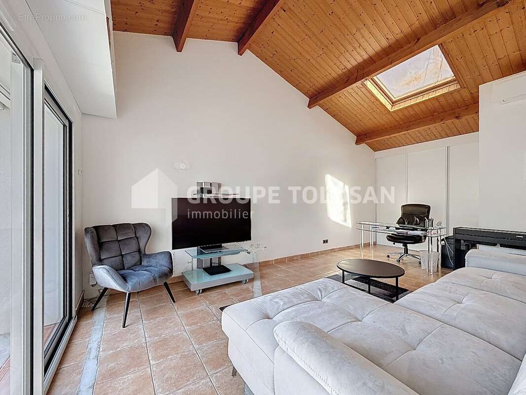 Maison à SAINT-ORENS-DE-GAMEVILLE