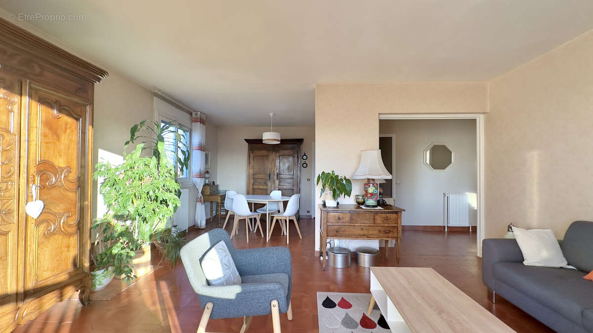 Appartement à LYON-5E