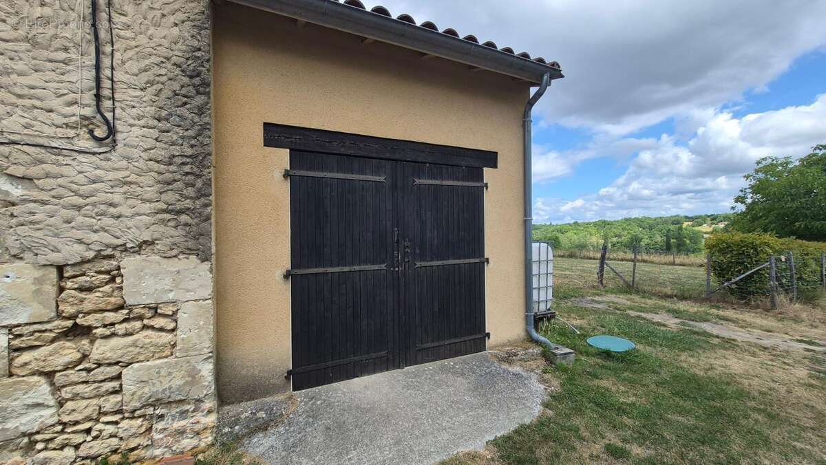 Maison en pierre sur les hauteurs - photo 21