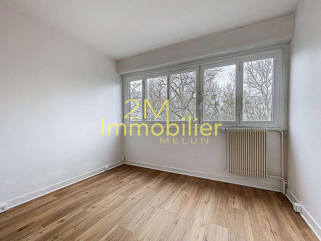 Appartement à VAUX-LE-PENIL
