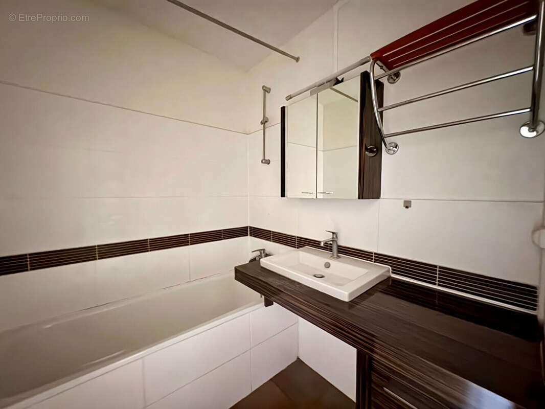 Appartement à VERRIERES-LE-BUISSON