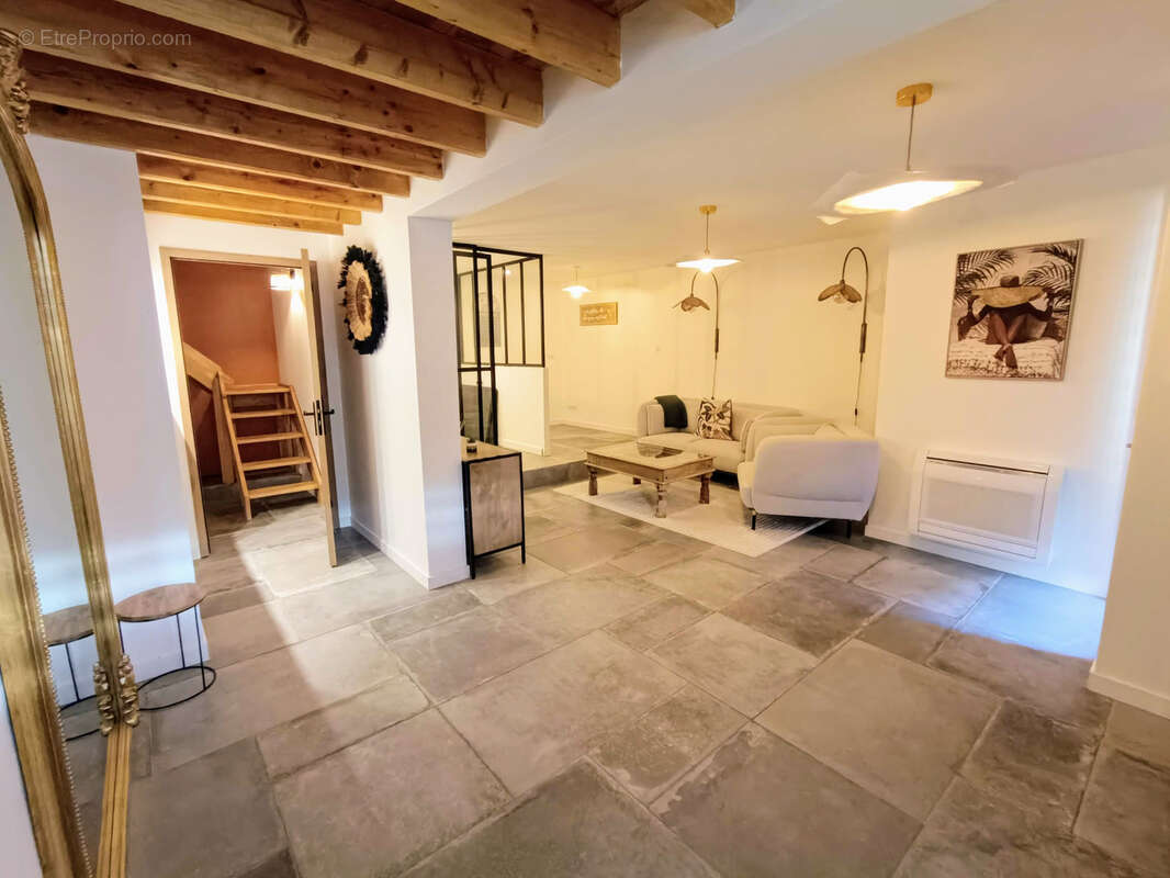 Maison à LESPIGNAN