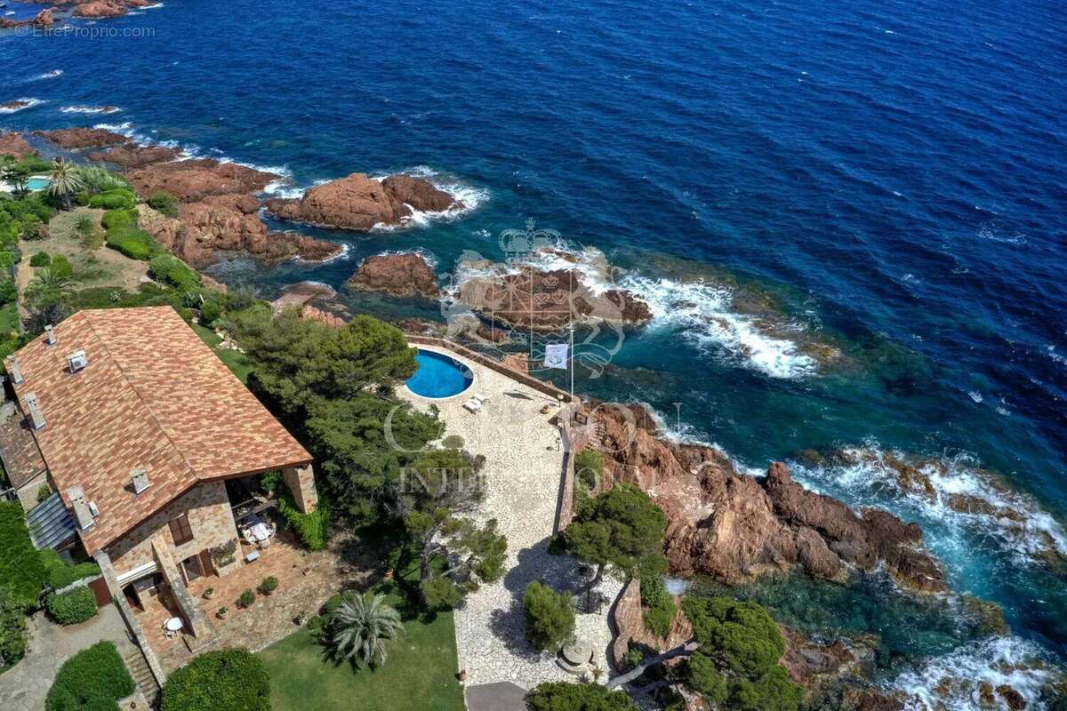 EXCLUSIVITÉ – Demeure Méditerranéenne avec accès privé à la mer - photo 12