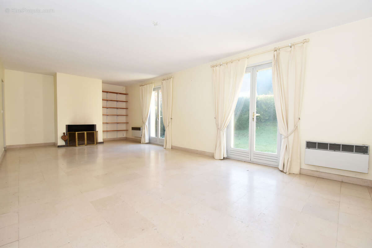 Maison à AILLY-SUR-SOMME