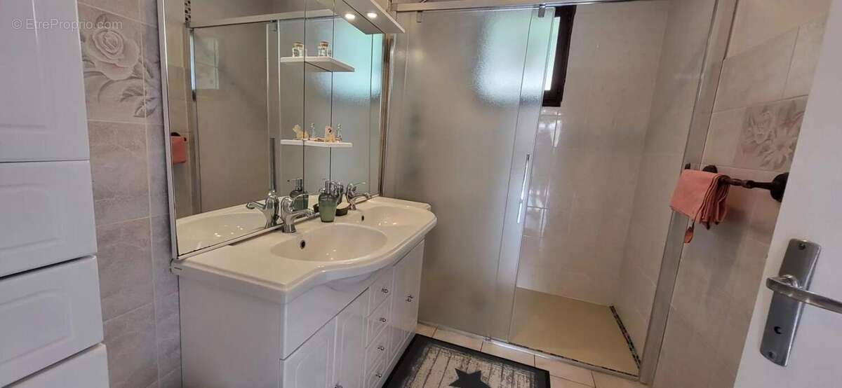 Maison à GAGEAC-ET-ROUILLAC