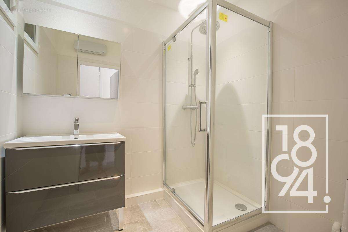 Appartement à MARSEILLE-6E