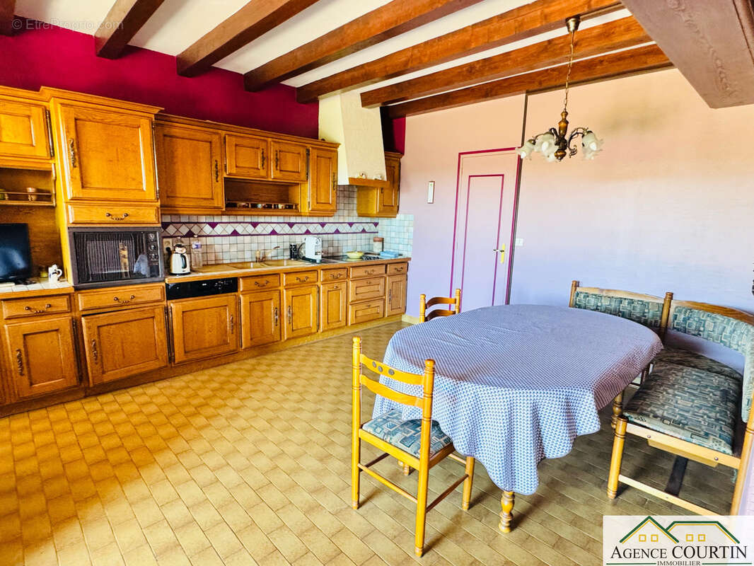 Maison à SAINT-MARTIN-DU-MONT