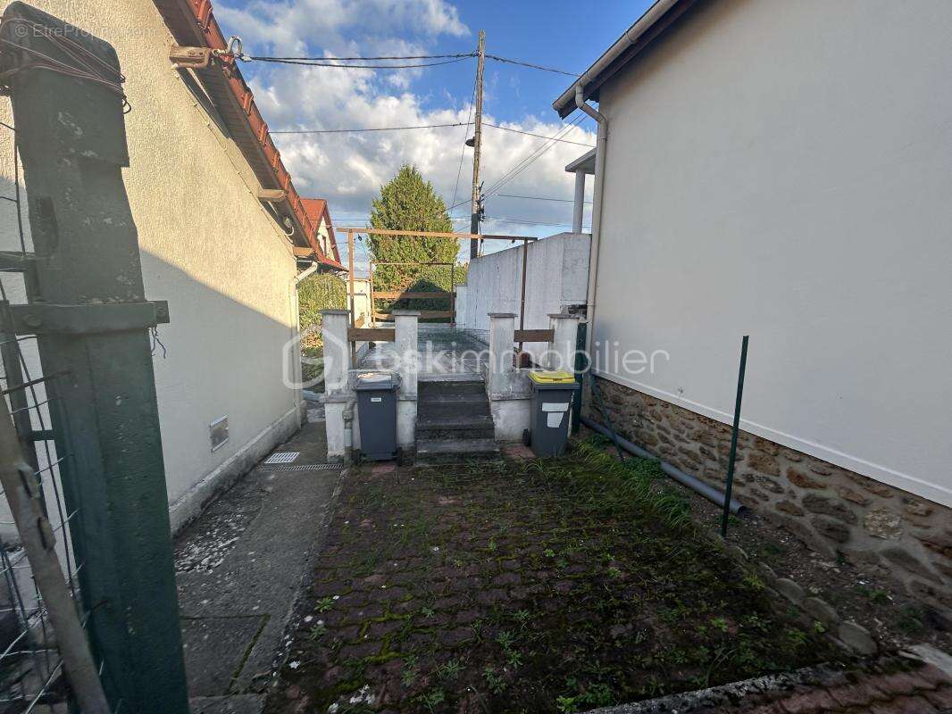 Maison à VILLENEUVE-LE-ROI