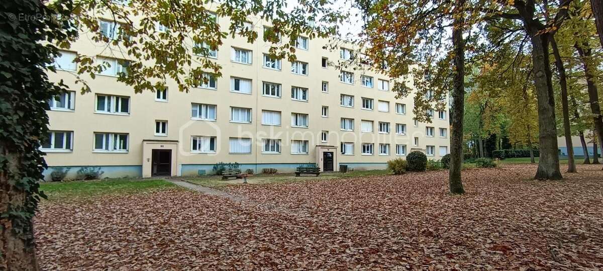 Appartement à SAINT-GERMAIN-LES-ARPAJON