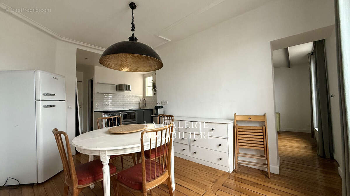 Appartement à PARIS-11E