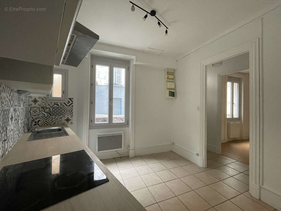 Photo 2 - Maison à AMPLEPUIS