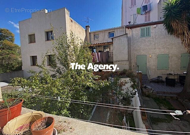 Appartement à MARSEILLE-3E
