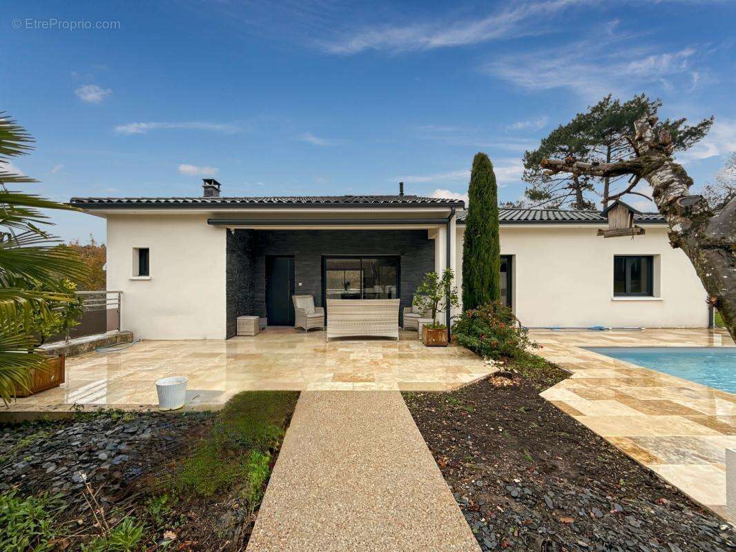  Maison contemporaine d’exception – 2021 – Château-l’Évêque  Prestations haut de gamme – Piscine – Sous-sol complet – Environnem - photo 3