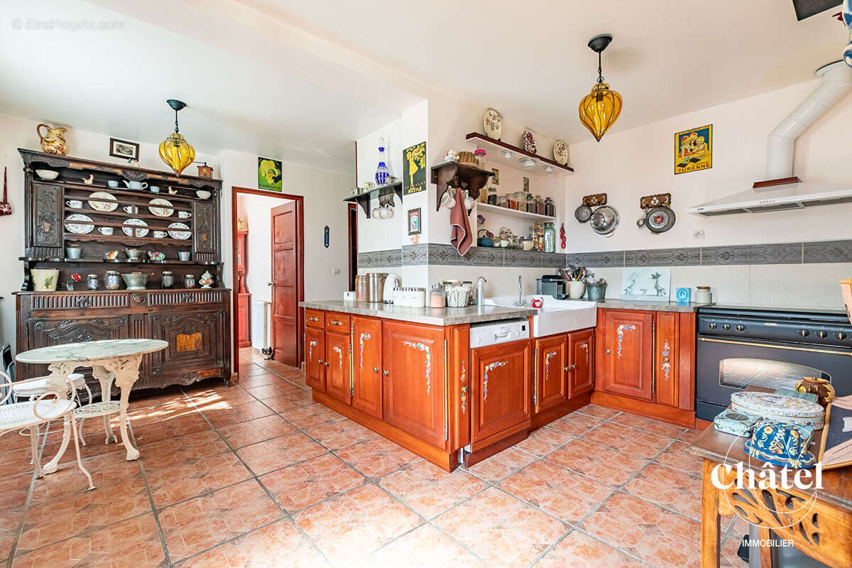 Maison 5 chambres- sous sol - patio , jardin- 5 mn de Gouvieux-15 mn de Chantilly - photo 5