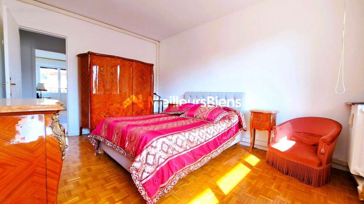 Appartement à ENGHIEN-LES-BAINS