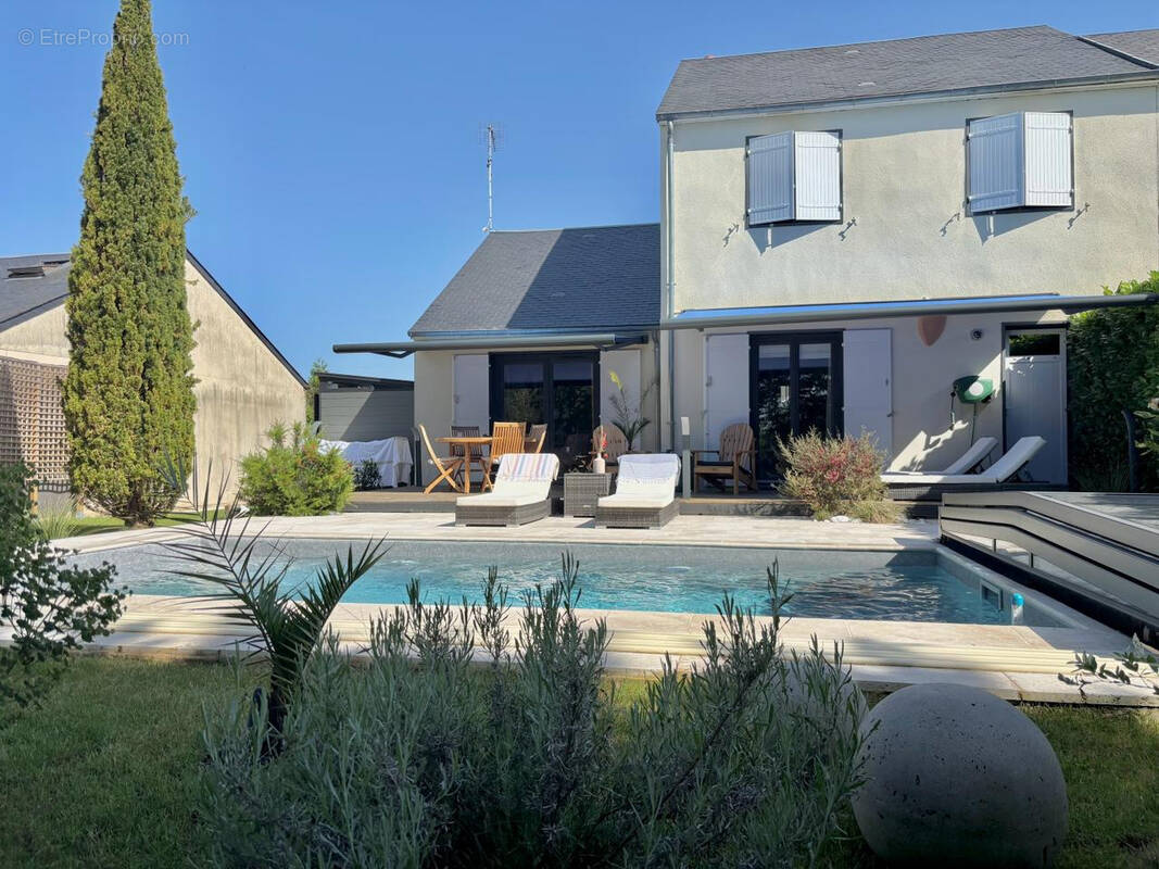 Maison à SAINT-CYR-SUR-LOIRE