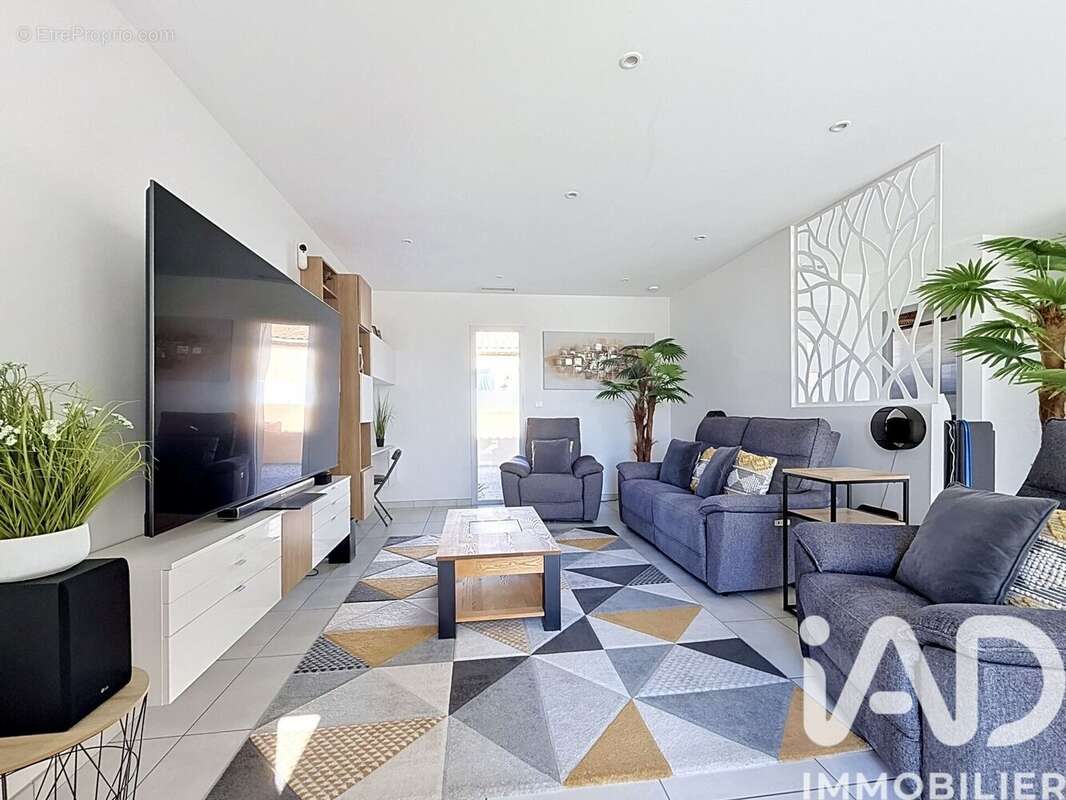 Maison 151 m² à Vendres  - photo 6