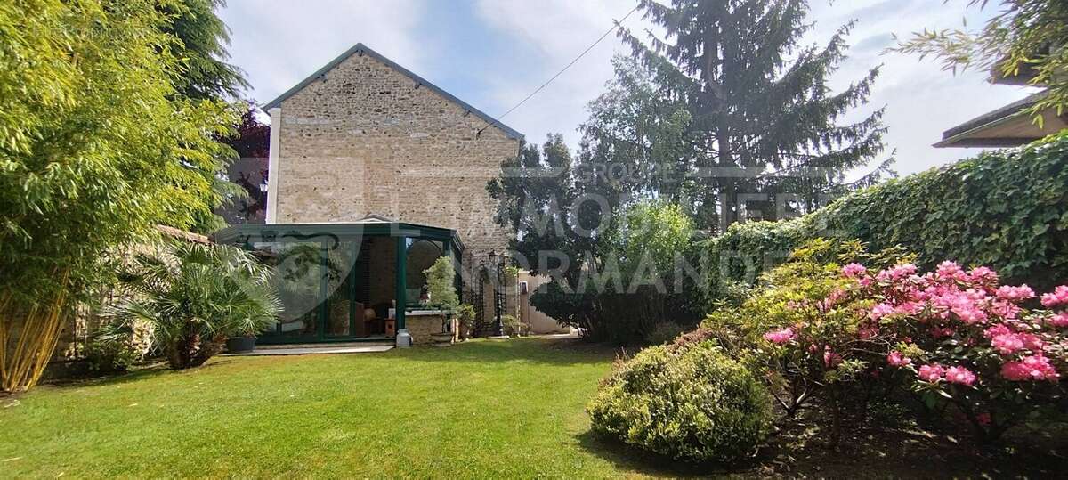 Maison à PACY-SUR-EURE