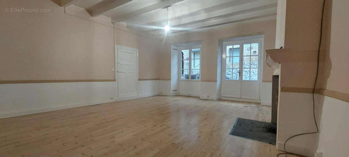 Maison à AVAILLES-LIMOUZINE