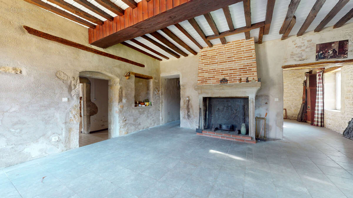 Maison à LE DESCHAUX