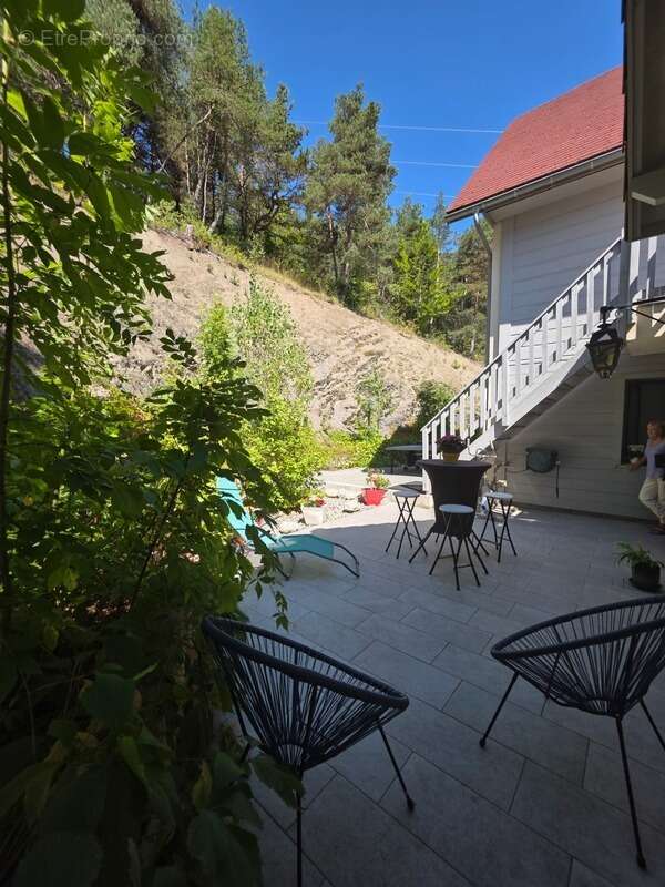 Maison à SAINT-BONNET-EN-CHAMPSAUR