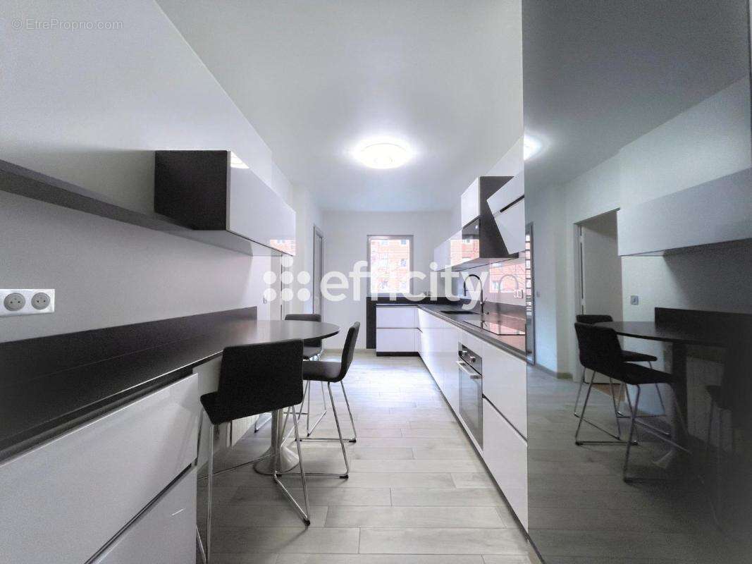 Appartement à LYON-6E