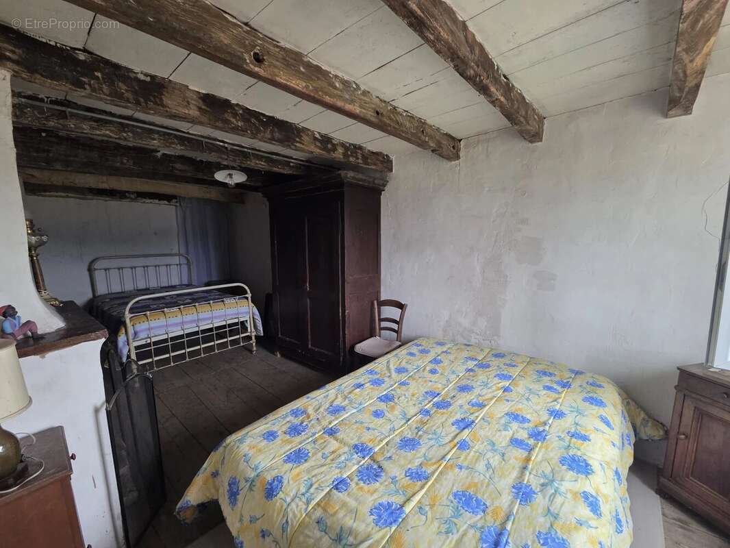 Maison à COLOMBIER-LE-VIEUX