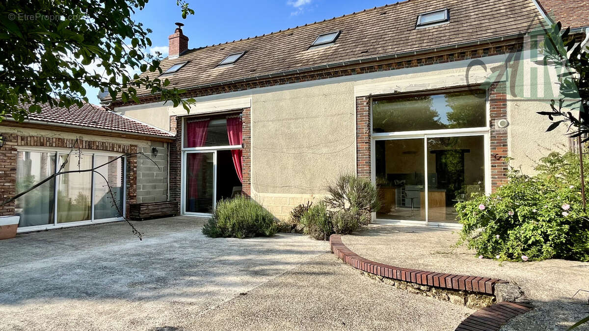 Maison à CHALMAISON