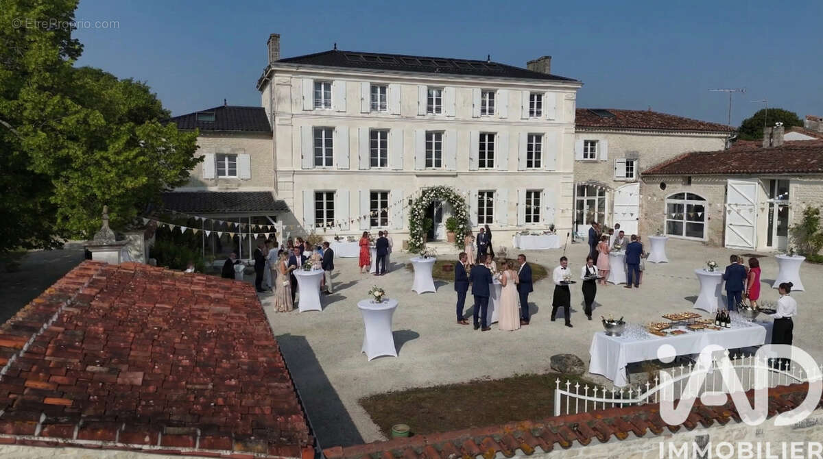 Photo 2 - Maison à JARNAC